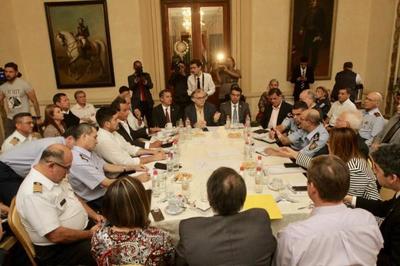 Ejecutivo y Central articulan acciones para proseguir con asistencia a damnificados