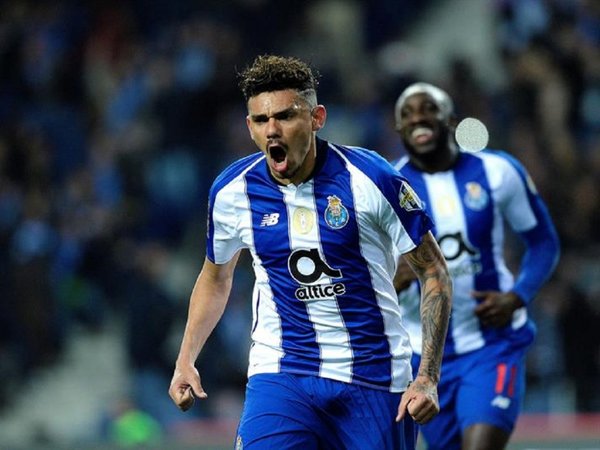El Porto, líder provisional tras vencer al Boavista