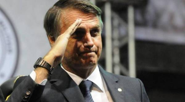 Bolsonaro felicitó a los policías que mataron a 11 delincuentes - ADN Paraguayo