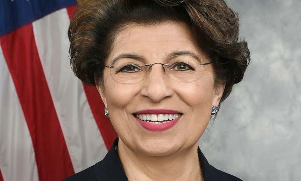 Donald Trump nomina a la primera mujer hispana para su Gabinete » Ñanduti