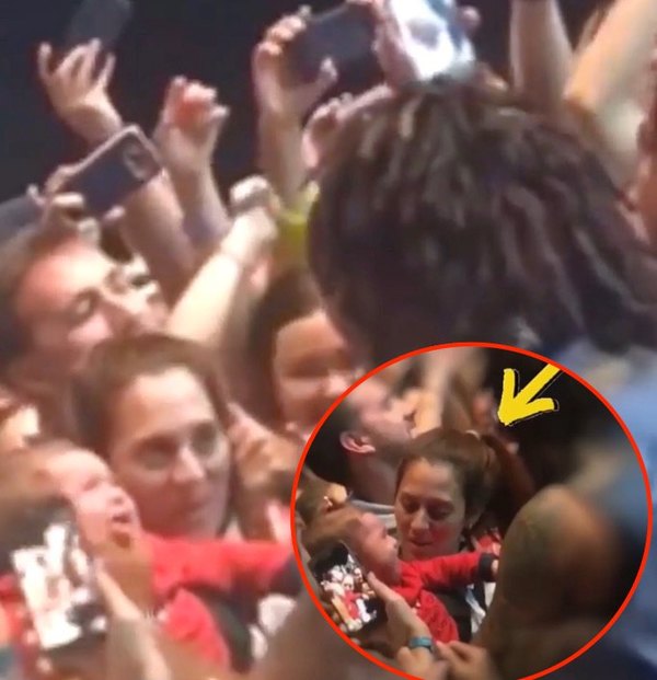 ¿ROQUERITO? Furia contra doña que llevó a su bebé a concierto