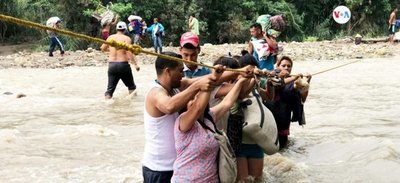 Arriesgan sus vidas por alimentos - Edicion Impresa - ABC Color