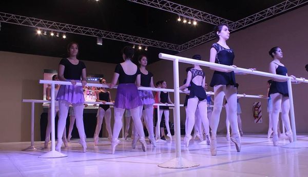 Amarbailar ofrece clases gratuitas - Espectaculos - ABC Color