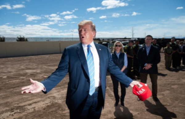 Donald Trump dice que EE.UU. ya está lleno - Radio 1000 AM