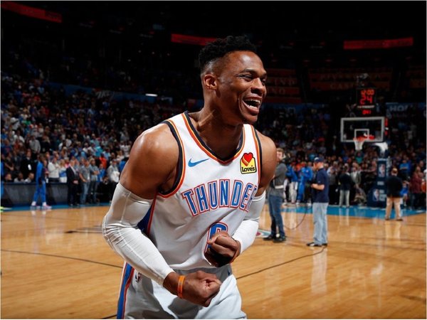 Westbrook vuelve a ser protagonista