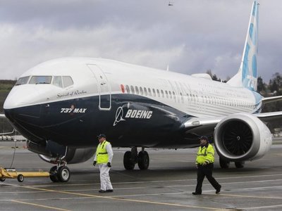 Boeing reducirá producción del 737 MAX tras  accidentes letales