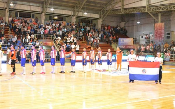 Sufrida victoria paraguaya para anotarse en semifinales