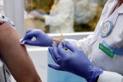 Señalan que vacunarse disminuye un 60% las consultas médicas por influenza » Ñanduti