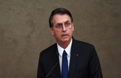 Bolsonaro dice que su sigilo fiscal fue violado para perjudicarle en comicios - Radio 1000 AM