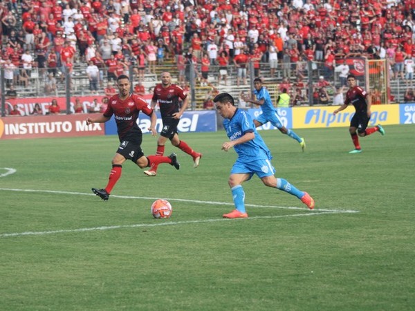 Exjugador del "3" se incorporó a Atlético Goianiense de Brasil - ADN Paraguayo