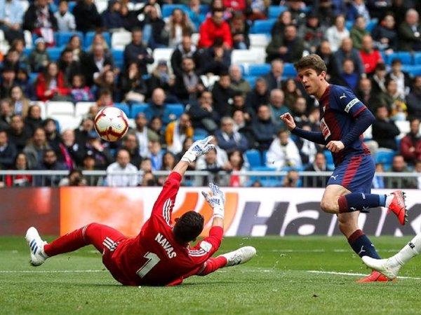 Keylor, primer portero extranjero que juega 100 partidos de Liga en el Madrid