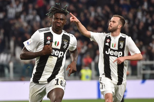 Juventus vence al Milan y se encamina a su octavo Scudetto al hilo