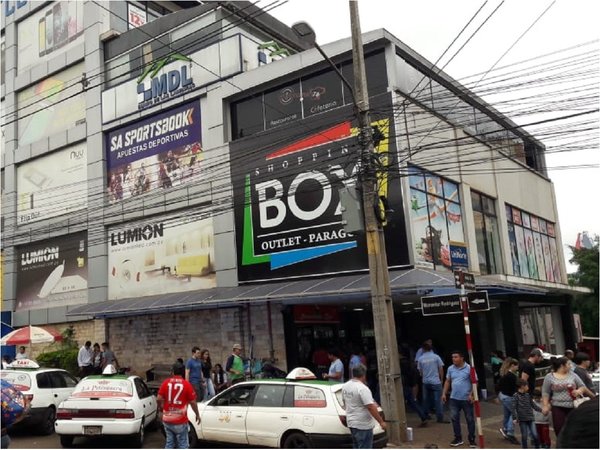 Con orden judicial, reabre shopping clausurado por Municipalidad de CDE | Paraguay en Noticias
