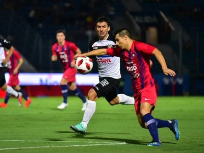 Trabajada victoria de Cerro en noche de homenaje al Nino Arrúa