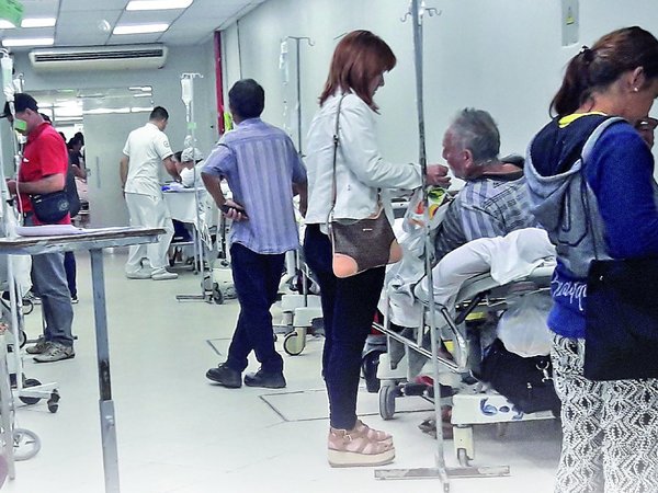 Castigo a la salud: En IPS depositan a enfermos en pasillos por las obras