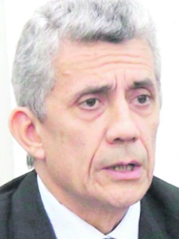 Apoyó enmienda inconstitucional - Edicion Impresa - ABC Color