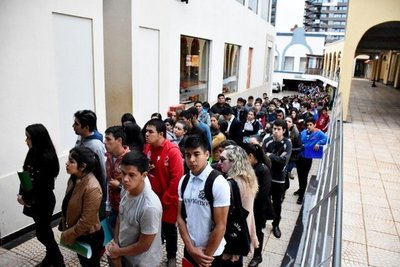 Organizan feria de empleo en el Este del país - ADN Paraguayo
