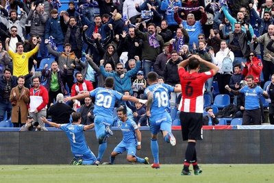 Ángel atornilla al Getafe en zona de Champions - Deportes - ABC Color