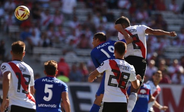 HOY / Robert Rojas marca su primer gol con la camiseta de River Plate