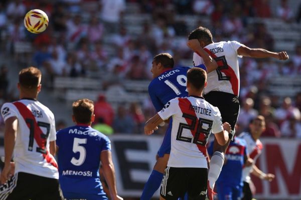 Robert Rojas anotó su primer gol en el fútbol argentino