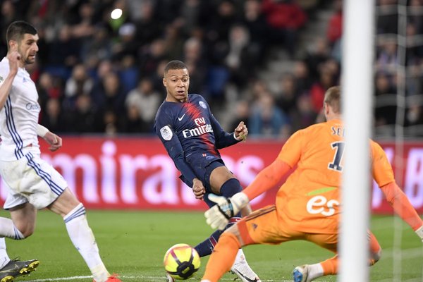 PSG no pasó del empate con Estrasburgo y posterga su consagración