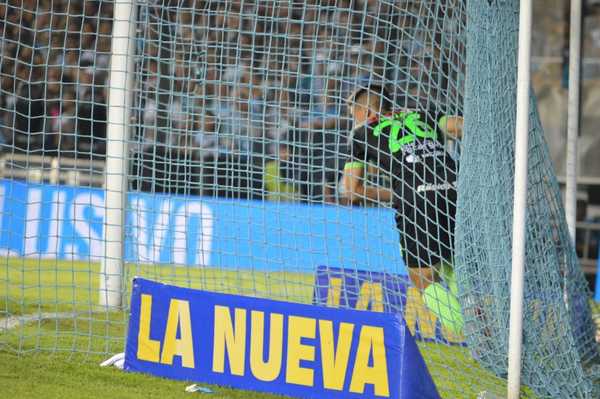 Matías Rojas deja su sello en la fiesta de Racing