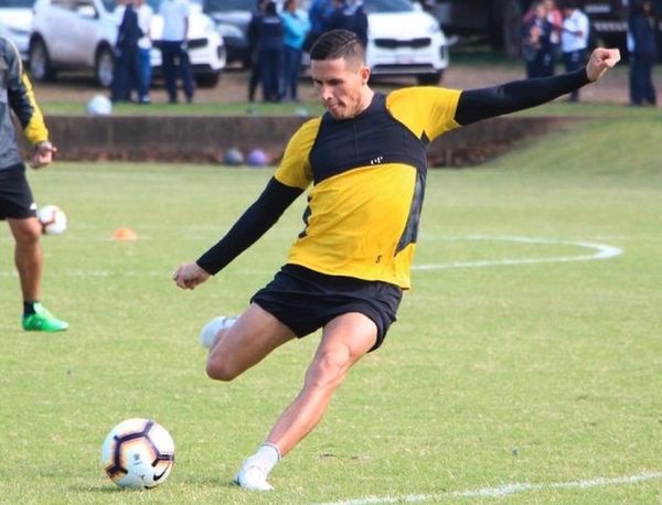 Alicaído Guaraní ante rayaditos