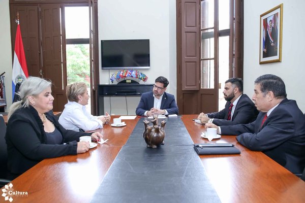 Paraguay y Colombia conversan sobre proyectos patrimonio cultural y turístico » Ñanduti