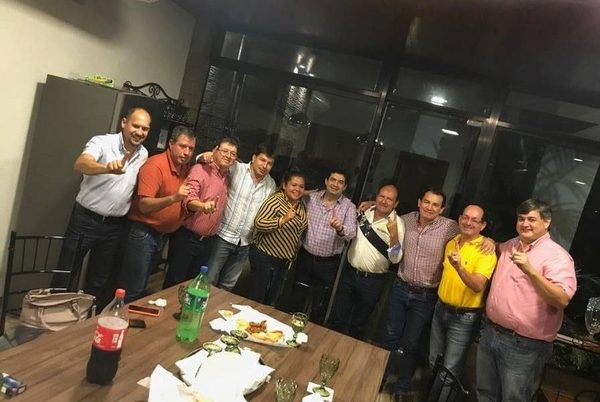 Bases de Añetete no aceptan abrazo republicano con zacariistas