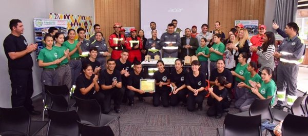 Bomberos están equipados, pero no tienen cuartel - Nacionales - ABC Color