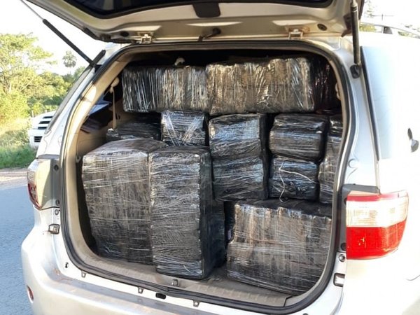 Interceptan caravana de vehículos con una tonelada de marihuana | Paraguay en Noticias