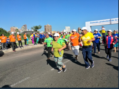 Colorida correcaminata por el Día de la Salud en la Costanera - ADN Paraguayo