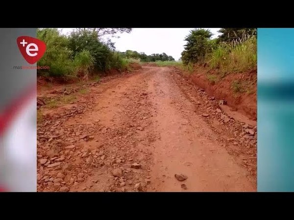 Mejoran 20 km de caminos en San Pedro del Paraná