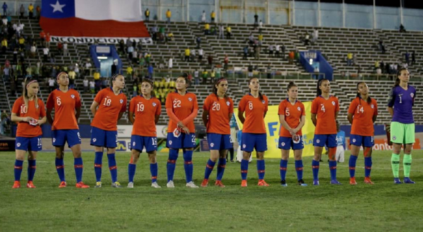 HOY / El VAR llega al fútbol femenino