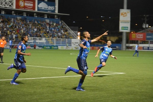 Lauro Cazal anota en Costa Rica - Deportes - ABC Color