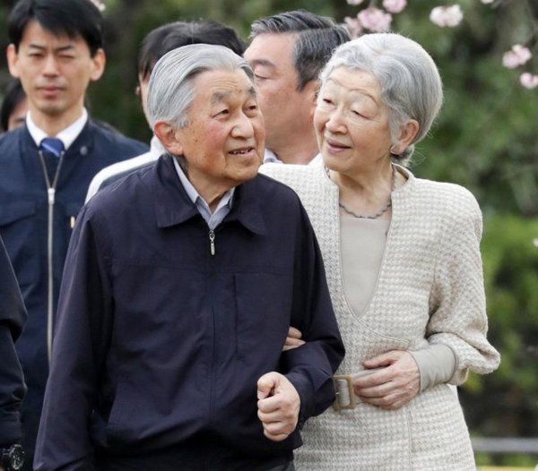 A debate sucesión patrilineal en Japón - Internacionales - ABC Color