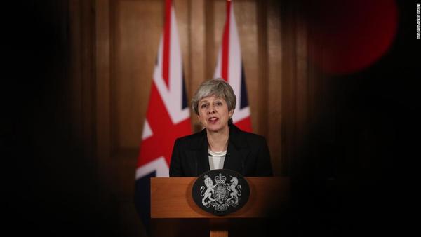 Semana decisiva: Theresa May se reunira con Macron y Merkel para evitar un Brexit caótico