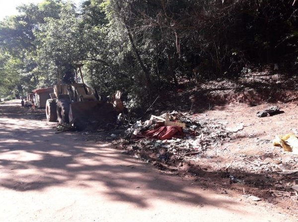 Denuncian reubicación en cerro Lambaré y comuna desmiente - Nacionales - ABC Color