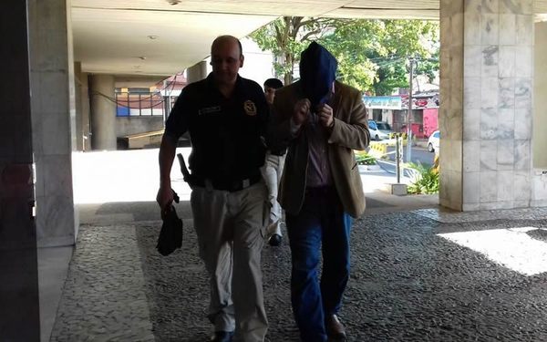 Posponen juicio de abogado acusado de transmitir VIH » Ñanduti