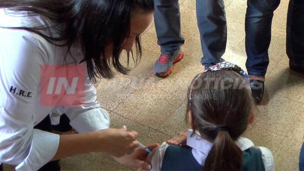 INSTAN A VACUNAR CON LA ANTIGRIPAL A NIÑOS MENORES DE 3 AÑOS.