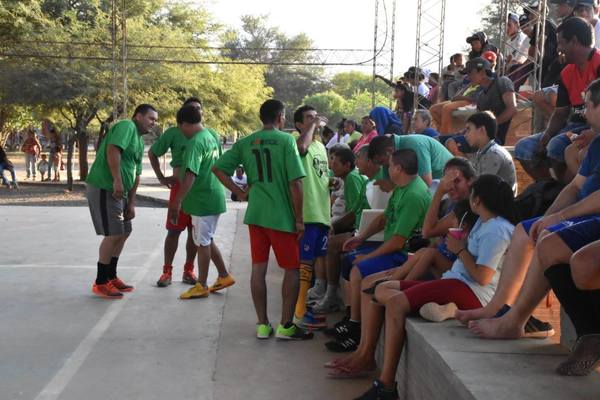 Continúa torneo interbarrial en Mariscal Estigarribia