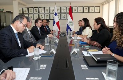 Paraguay y Panamá dan seguimiento a agenda de cooperación comercial y económica | .::Agencia IP::.