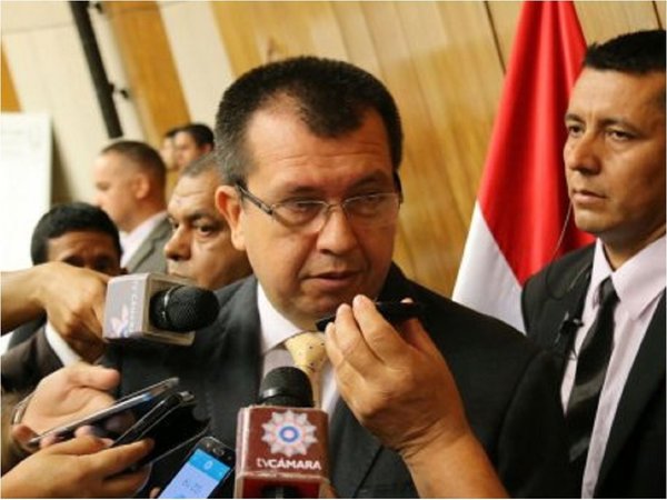 Senadora Bajac podría perder investidura, dice legislador Derlis Osorio | Paraguay en Noticias