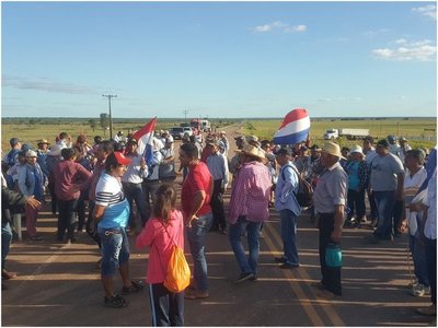 Pobladores de Paso Barreto salen a la ruta cansados del aislamiento
