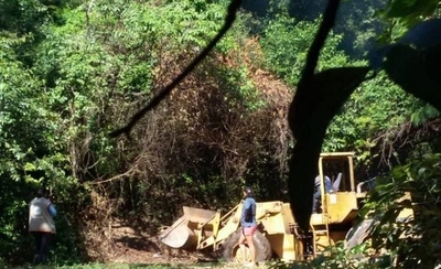Inundados ya ocuparon plazas del Congreso, ahora otro grupo se instala en el Cerro Lambaré | Paraguay en Noticias 