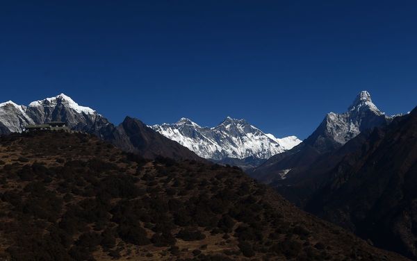 Volverán a calcular la altura real del Everest