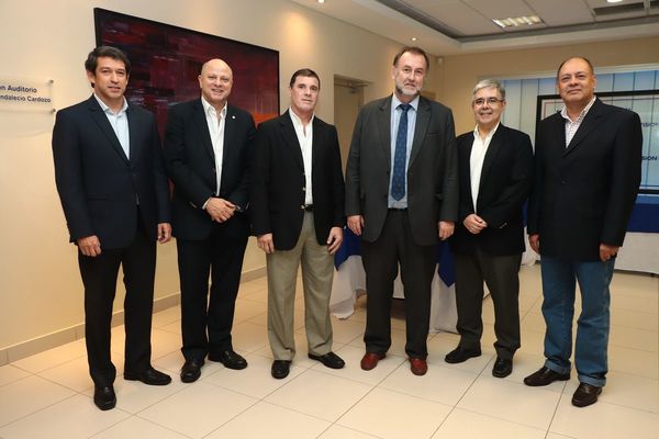 La ADEC y el primer ciclo de su “Mano a Mano”