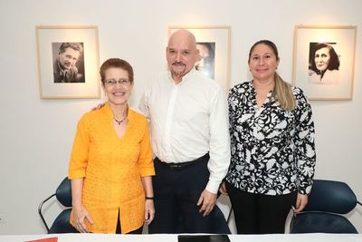 Exposición sobre figuras del teatro