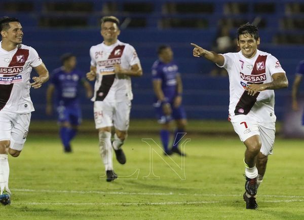 Golpazo de River ante alicaído Sol
