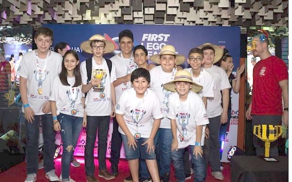 Unos estudiantes quieren enviar tereré ¡al espacio!